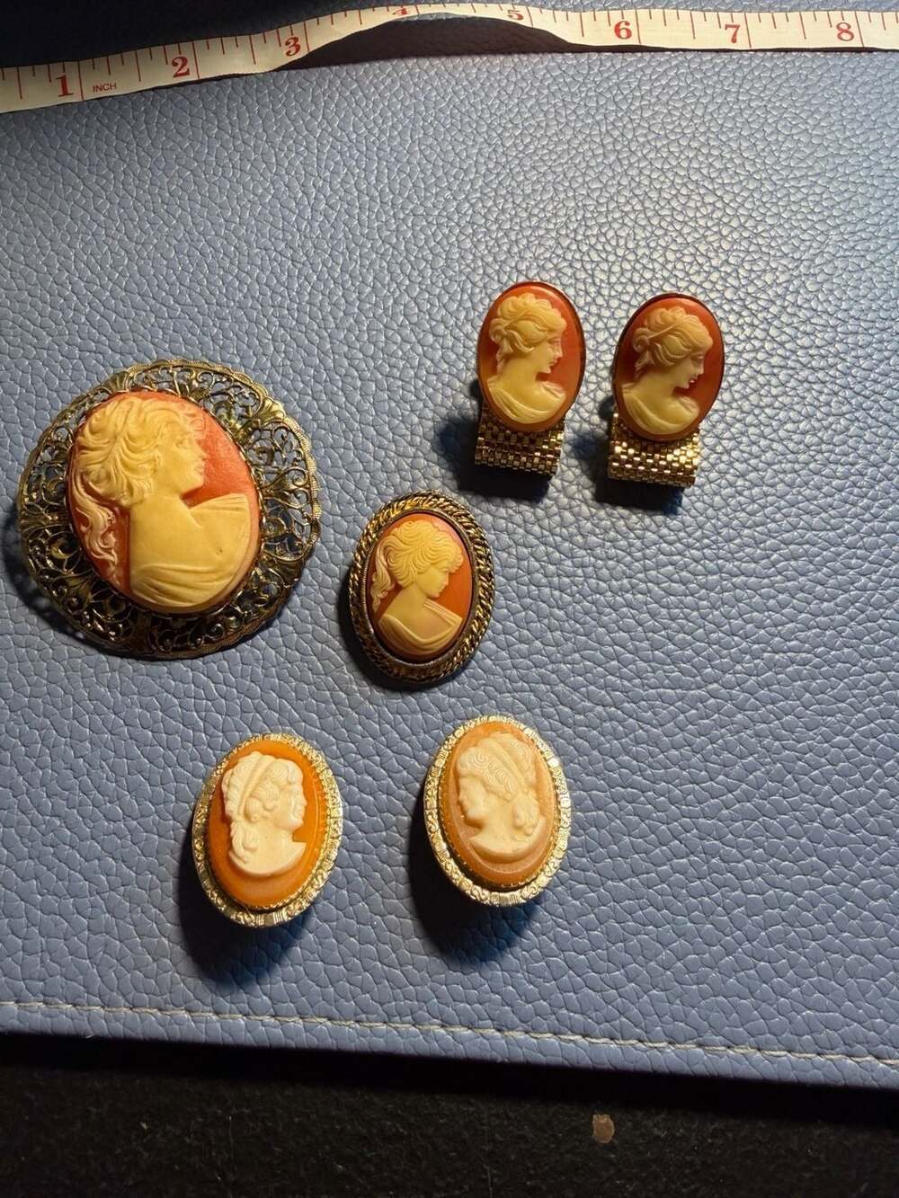 Peri Vintage Cameo Jewelry Lot Brooches Earrings Cufflinks